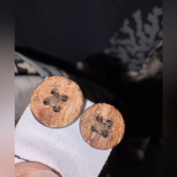 Vintage Tommy Bahama Men’s Hawaiian Button Up Shirt M 100% silk Blue w/shells - Picture 6 of 6